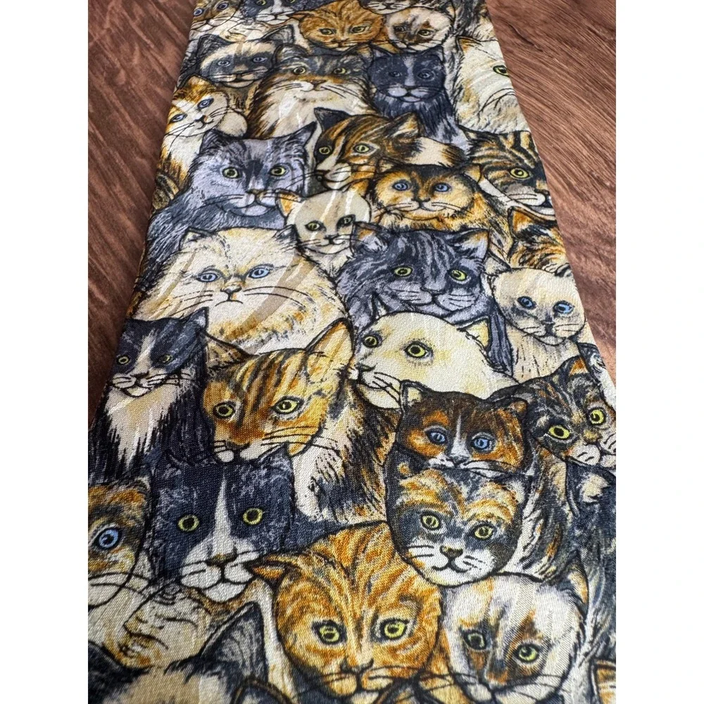 Museum‎ Artifacts All Silk Cats Tie Vintage Whimsical Cat Print